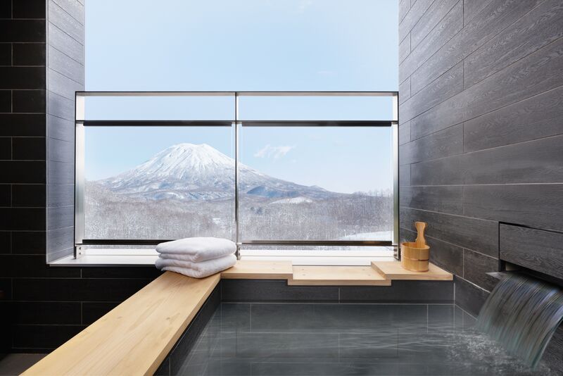 0 Four Bedroom Yotei Suite with Onsen (Winter)