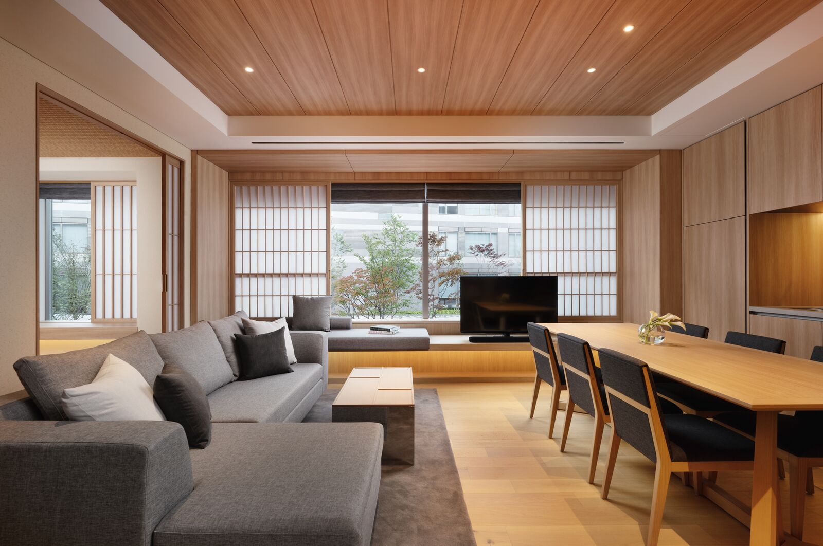Two Bedroom Courtyard Suite with Tatami - Interior