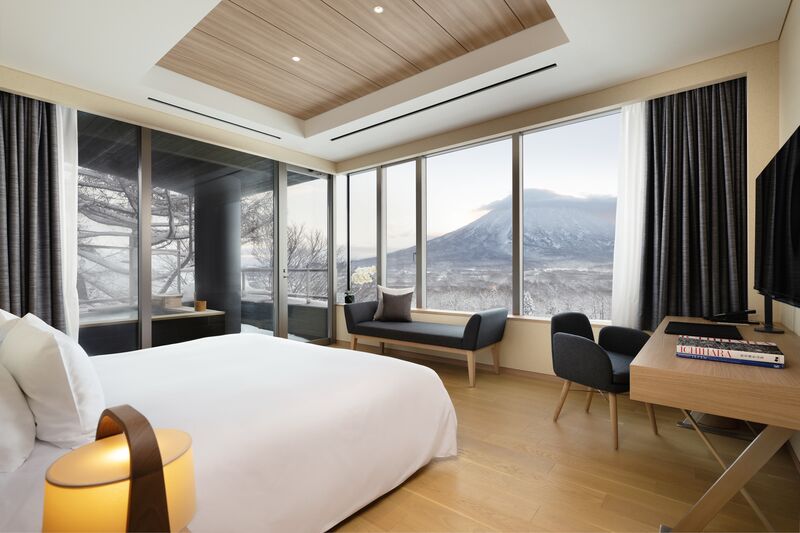 Room 628 Master bedroom with onsen