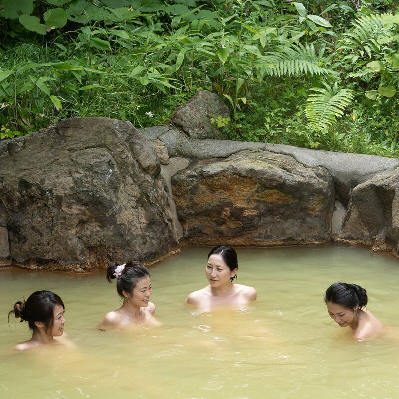 Onsen Etiquette: everything you need to know