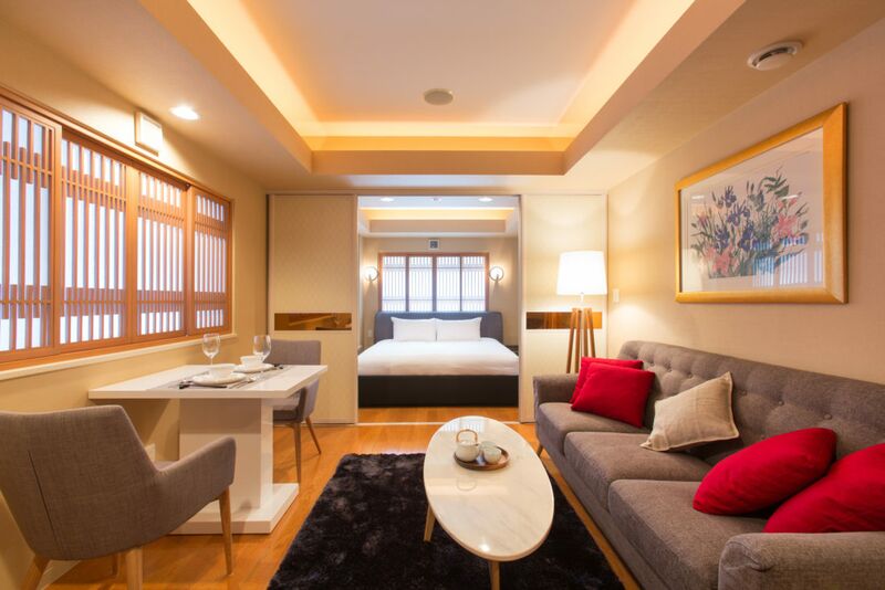 M-Hotel-Suite-Room-4