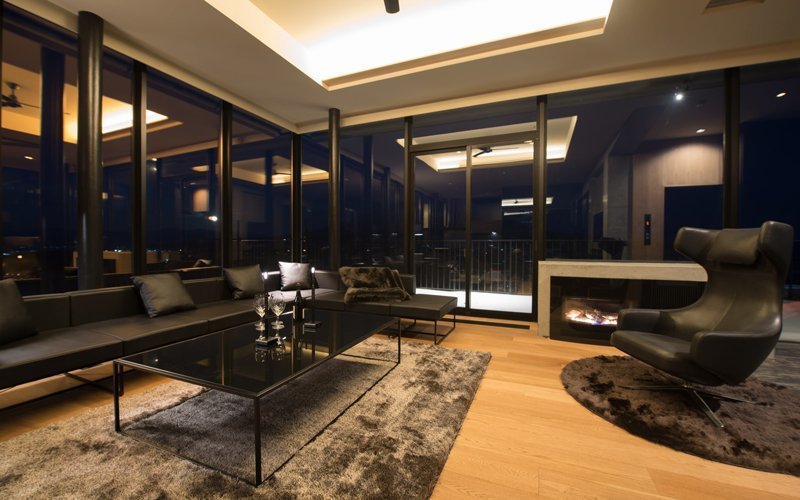 muse niseko living room at night