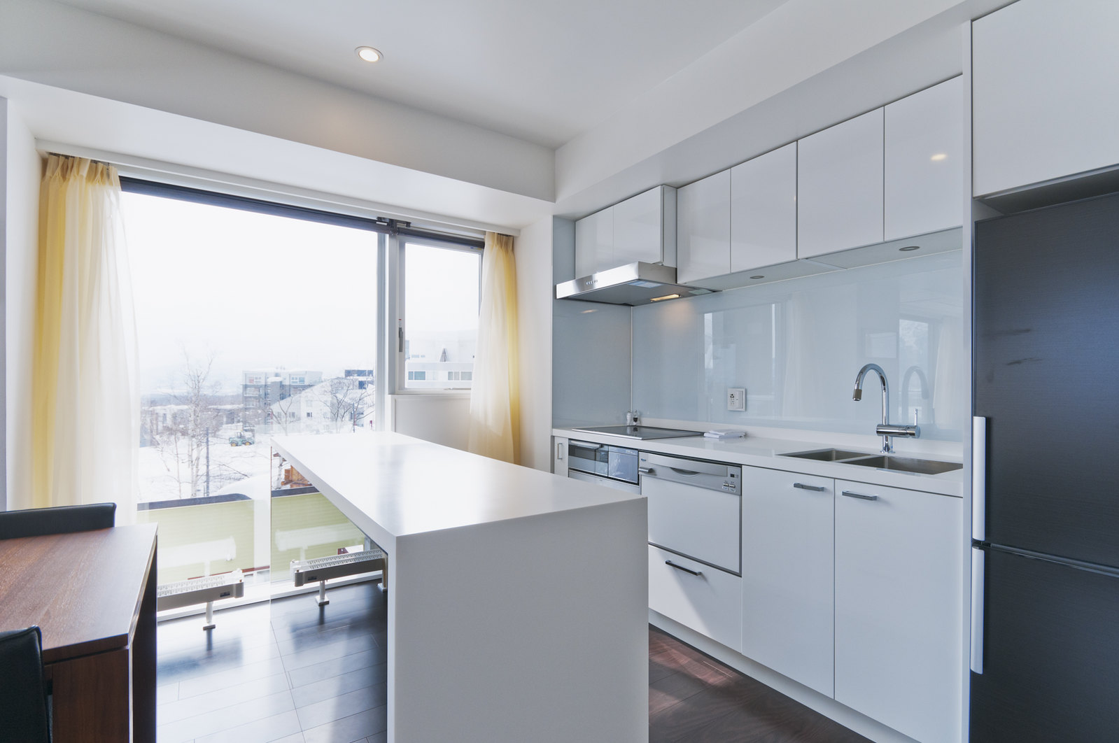 The fully furnished kitchen in a 2 bedroom Premium apartment in Kizuna, Niseko.